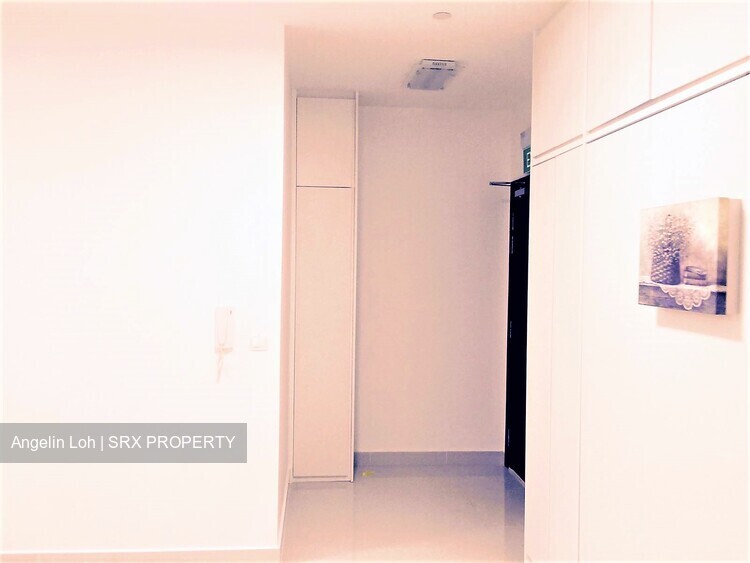  (D14), Shop House #283555281
